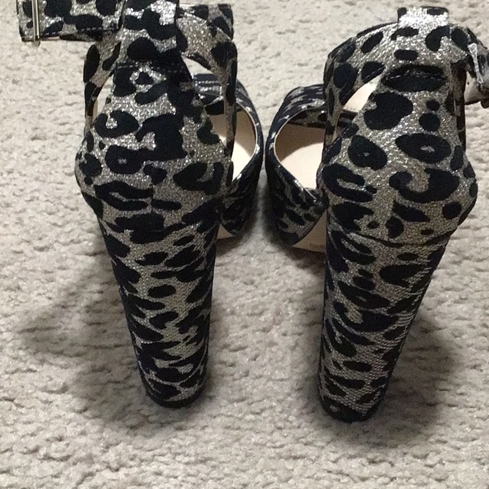 New!Jessica Simpson Platform Shoes - Picture 5 of 5